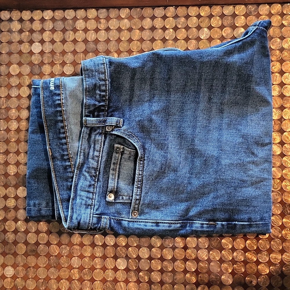 Amazon Essentials Jeans NWOT🎱*